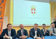 Savoia, un nuovo inizio? Emanuele Filiberto a Torre Annunziata per il progetto Casa Reale Holding